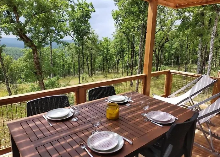 Zecamping 3 Pataugeoire Et Piscine Pet Friendly Et Soirees Animees Chalet Saint-Cirq-Lapopie