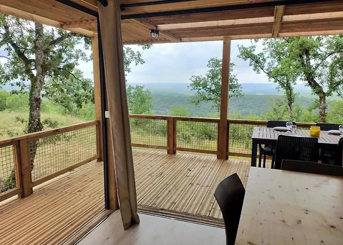 Zecamping 3 Pataugeoire Et Piscine Pet Friendly Et Soirees Animees Chalet