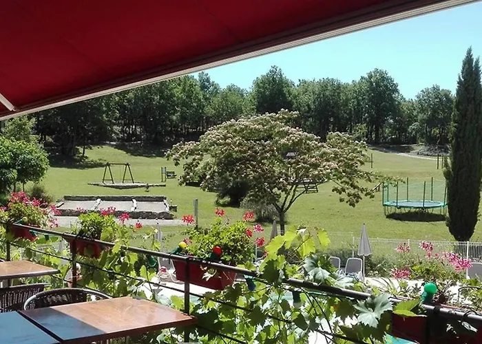 Zecamping 3 Pataugeoire Et Piscine Pet Friendly Et Soirees Animees Chalet *