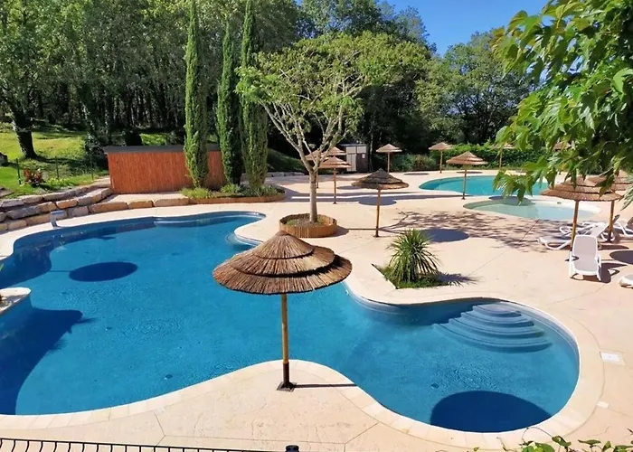 Zecamping 3 Pataugeoire Et Piscine Pet Friendly Et Soirees Animees Chalet