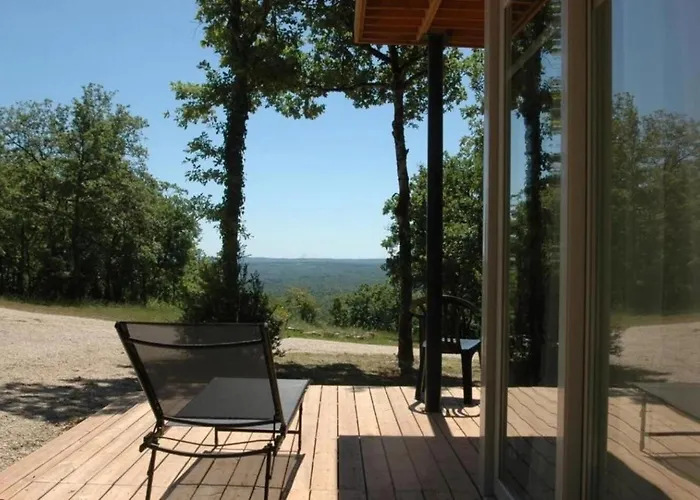 Zecamping 3 Pataugeoire Et Piscine Pet Friendly Et Soirees Animees Chalet Saint-Cirq-Lapopie