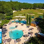 Chalé Zecamping 3 Pataugeoire Et Piscine Pet Friendly Et Soirees Animees *