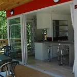 Chalé Zecamping 3 Pataugeoire Et Piscine Pet Friendly Et Soirees Animees *