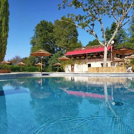 Кемпинг 3 Etoiles - Piscine - Efchcg Сен-Сирк-Лапопи