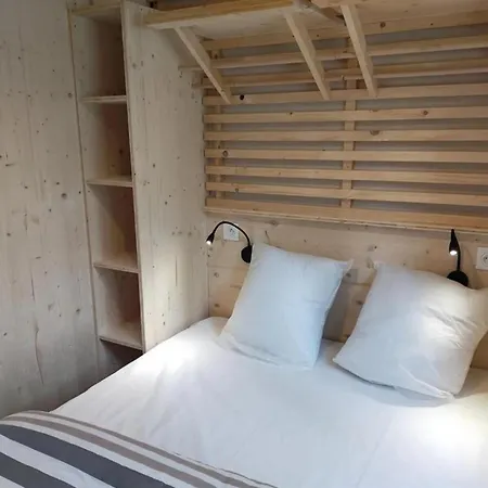 Zecamping 3 Pataugeoire Et Piscine Pet Friendly Et Soirees Animees Domek alpejski *