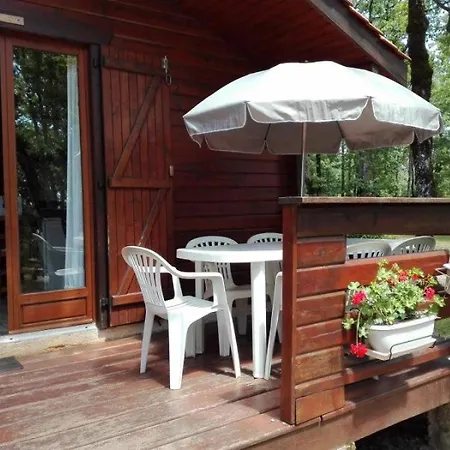 Zecamping 3 Pataugeoire Et Piscine Pet Friendly Et Soirees Animees Alpehytte Saint-Cirq-Lapopie