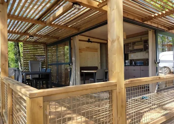 Zecamping 3 Pataugeoire Et Piscine Pet Friendly Et Soirees Animees Domek alpejski