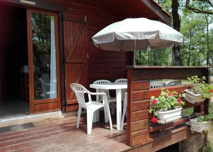 Zecamping 3 Pataugeoire Et Piscine Pet Friendly Et Soirees Animees Domek alpejski Saint-Cirq-Lapopie